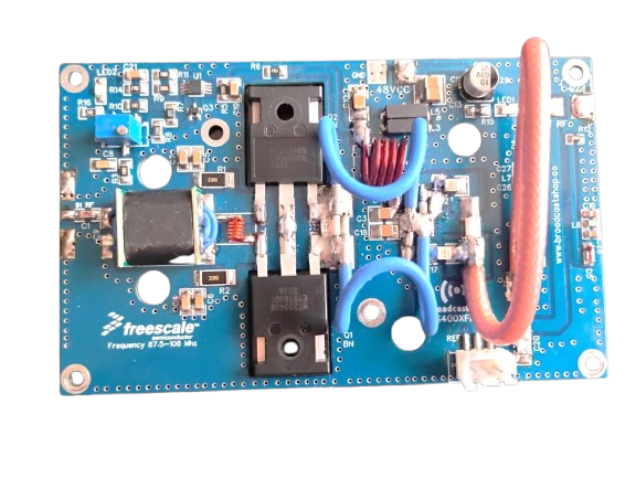 Módulo amplificador de FM 500W pallet amplifier XR Technology. High Ruggedness N–Channel (VSWR > 65:1).